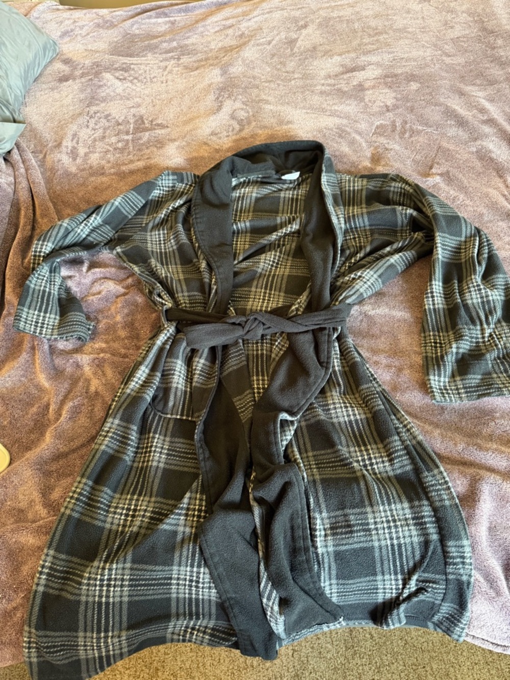 Grey Plaid Fruit of The Loom Men’s One Size Robe